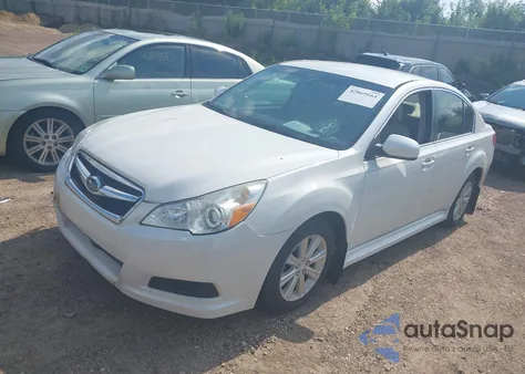 2010 Subaru Legacy 2.5I Premium из США, поврежденный, VIN 4S3BMCB69A3230846